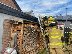 News: LZ Blecher, LG Voiswinkel, LG Scherf: Garagenbrand (Blecher) (03.09.2022, 11:02 Uhr)