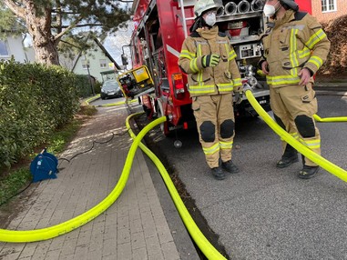 News: Gemeindealarm: Feuer in Mehrfamilienhaus (Küchenberg)