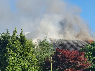 News: Gemeindealarm: Feuer Einfamilienhaus (Holz)