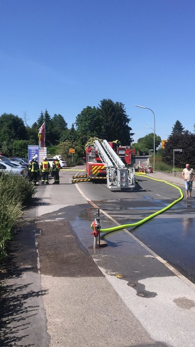 News: Gemeindealarm: Unklare Brandmeldung aus Gebäude (Blecher)