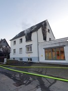 News: Gemeindealarm: Feuer in Mehrfamilienhaus (Voiswinkel) (06.03.2021, 06:15 Uhr)