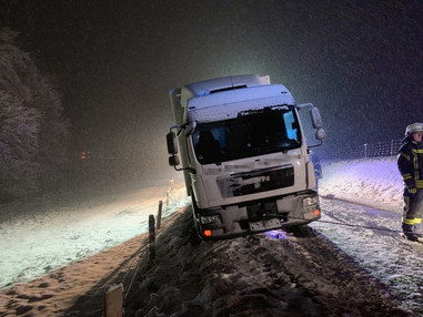 News: LZ Odenthal Süd: Verkehrsunfall mit LKW (Schmeisig)