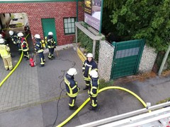 News: LZ Nord & Süd: Küchenbrand in Restaurant (Odenthal) (10.08.2019, 19:41 Uhr)